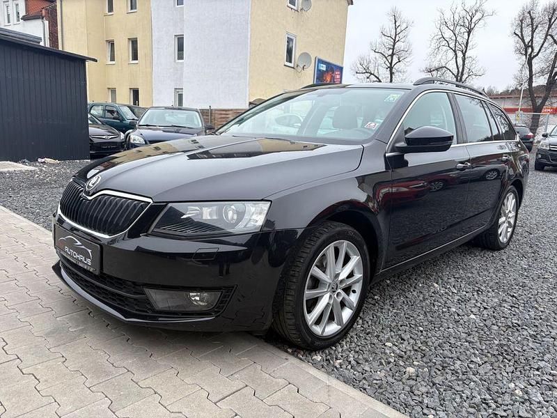 Gebraucht Skoda Octavia Elegance 140 PS (102 kW) 2014 Schwarz Kleinwagen