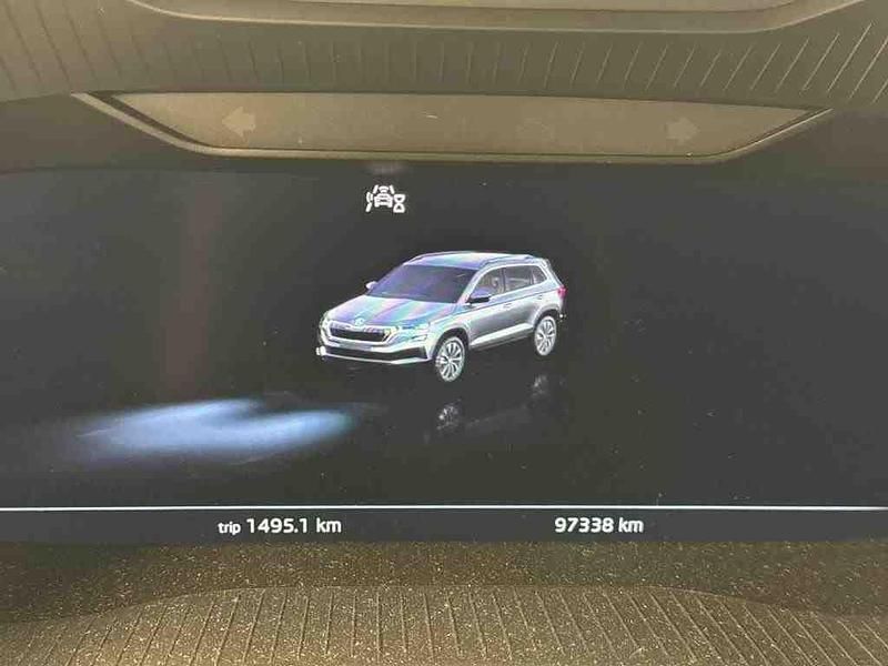 Gebraucht Skoda Karoq Style 150 PS (110 kW) 2022 Moonweiß perleffekt SUV