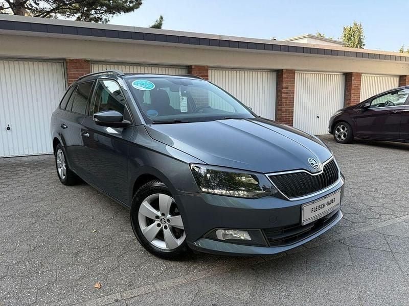 Blau Gebraucht 2018 Skoda Fabia Ambition Kombi | 4.350 € (Superpreis) - Bild 1/4