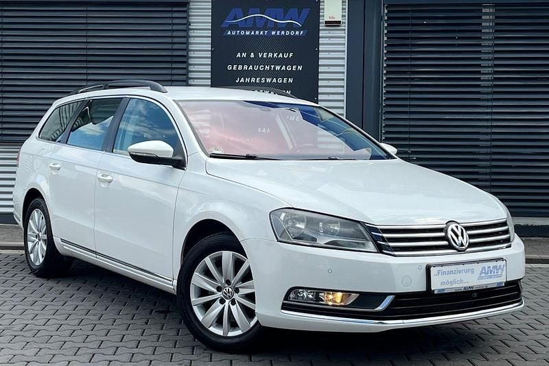 Weiß Gebraucht 2011 VW Passat Comfortline Kombi | 4.800 € (Guter Preis) - Bild 1/4