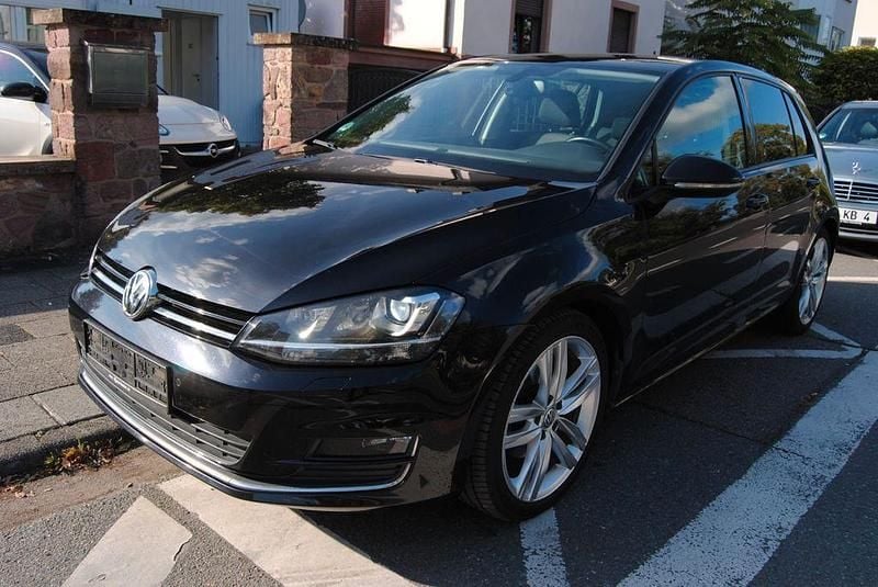 Schwarz Gebraucht 2016 VW Golf VII Highline Limousine | 13.880 € (Fairer Preis) - Bild 1/4
