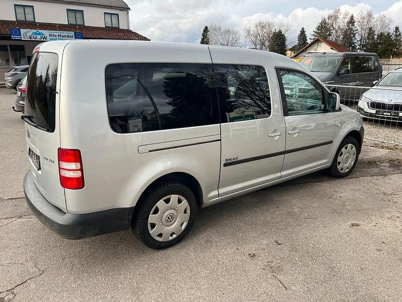 Gebraucht VW Caddy Maxi 140 PS (102 kW) 2011 Silber Van / Kleinbus
