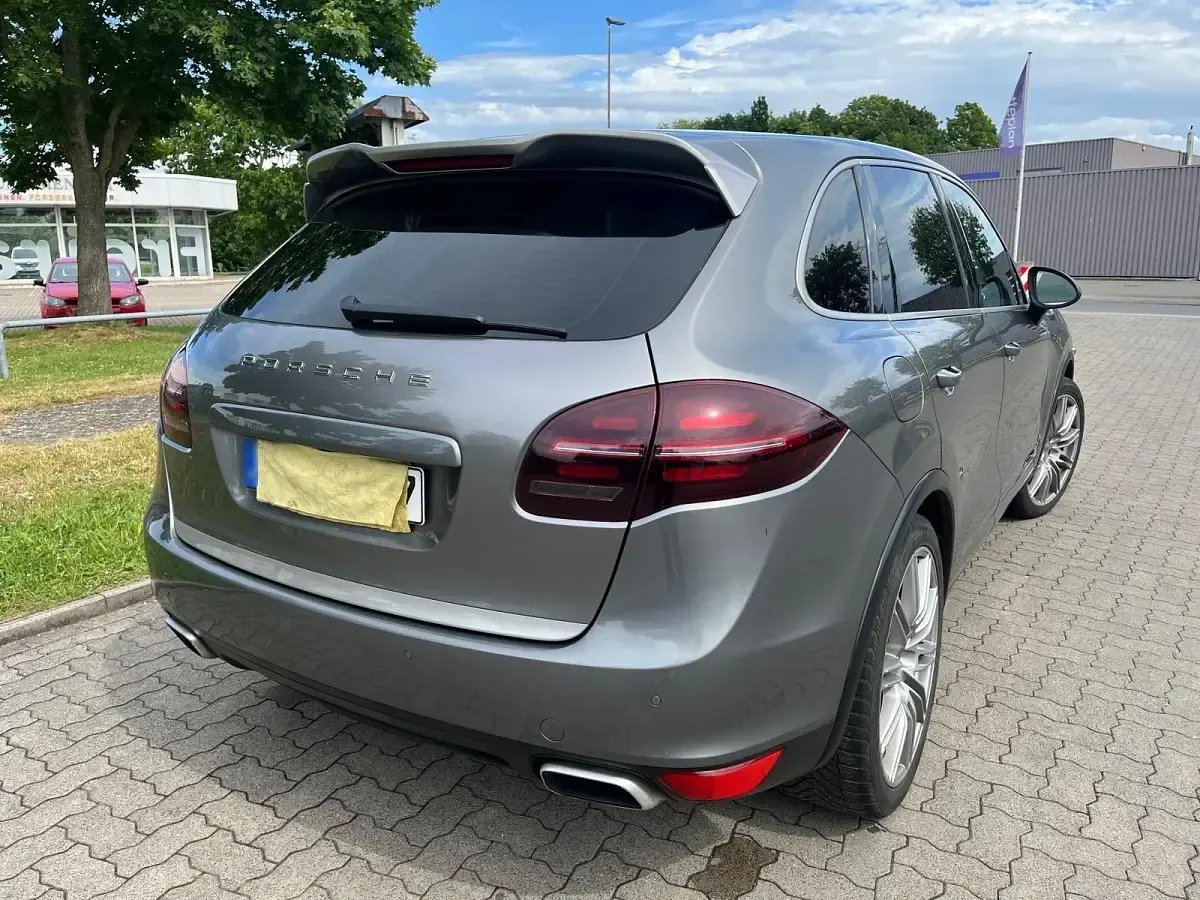 Gebraucht Porsche Cayenne Platinum Edition 245 PS (180 kW) 2014 Grau SUV
