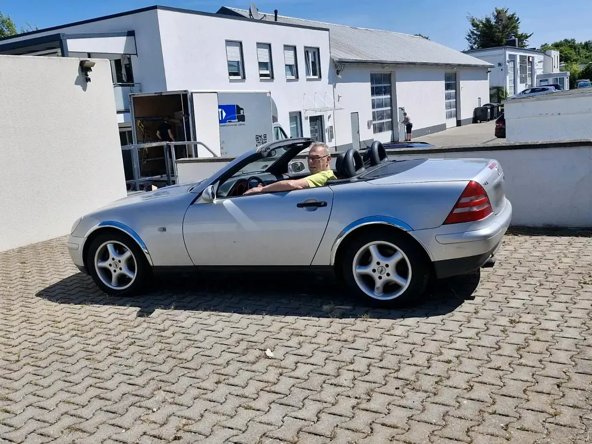 Gebraucht Mercedes SLK230 190 PS (139 kW) 1997 Silber Cabrio