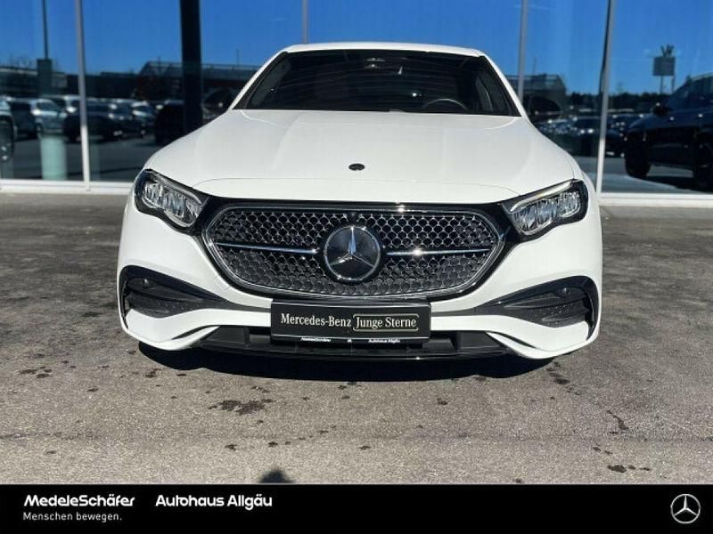Gebraucht Mercedes E300 AMG 313 PS (230 kW) 2024 Unilack polarweiß Limousine