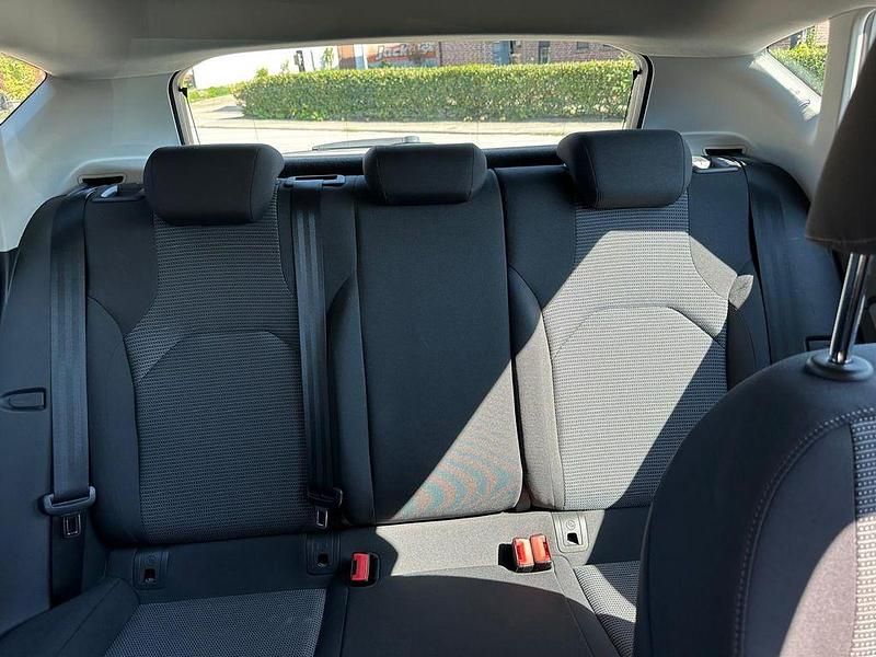 Gebraucht Seat Leon Style 131 PS (96 kW) 2019 Weiß Limousine