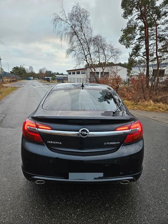 Gebraucht Opel Insignia Sport 194 PS (142 kW) 2014 Schwarz Limousine
