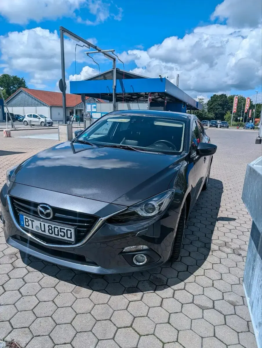 Gebraucht Mazda 3 Inclusive 150 PS (110 kW) 2015 Grau Limousine
