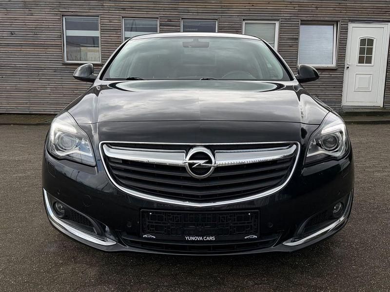 Gebraucht Opel Insignia Innovation 250 PS (183 kW) 2015 Schwarz Limousine