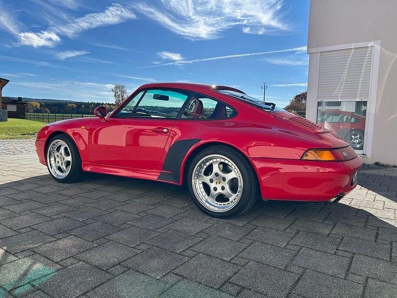 Second-hand Porsche 993 272 CP (200 kW) 1994 Roșu Coupe