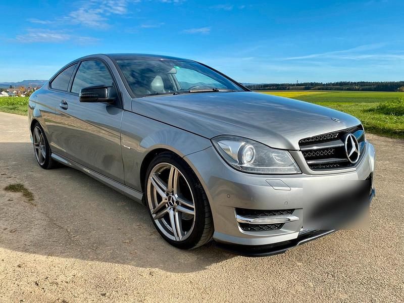 Gebraucht Mercedes C250 Edition 1 204 PS (150 kW) 2012 Grau Coupé