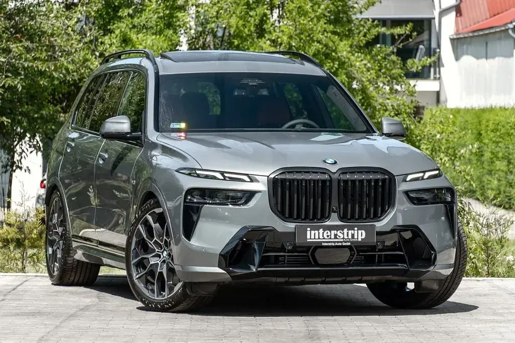 Gebraucht BMW X7 M Sport 352 PS (258 kW) 2026 Skyscraper grau metallic SUV