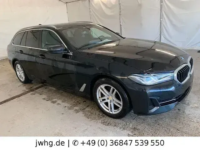 Używany BMW 520 Performance 190 KM (139 kW) 2022 Czarny Kombi