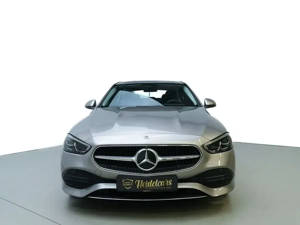 Gebraucht Mercedes C200 163 PS (119 kW) 2022 Silber Limousine