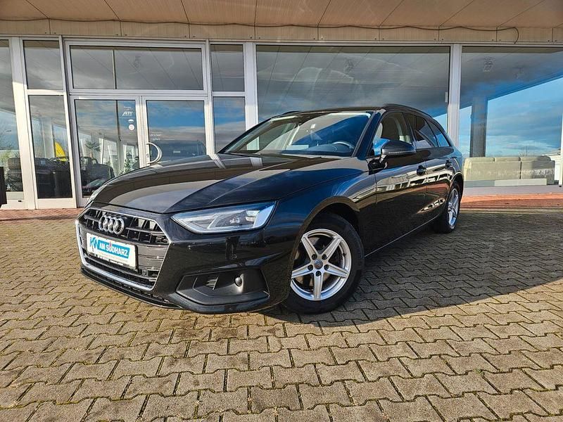 Schwarz Gebraucht 2020 Audi A4 Basis Kombi | 19.970 € (Guter Preis) - Bild 1/4