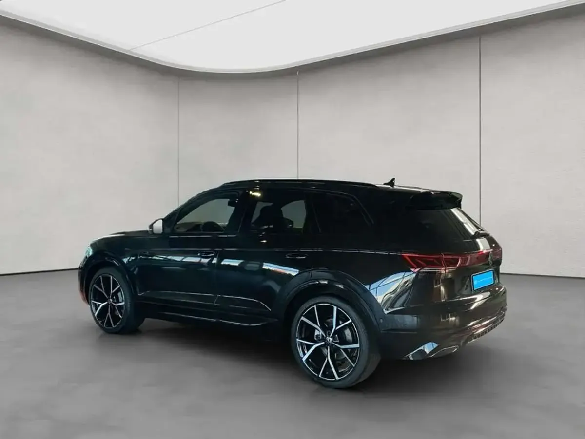 Gebraucht VW Touareg R-line 286 PS (210 kW) 2025 Schwarz SUV