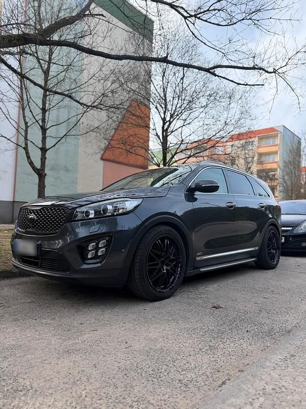Second-hand Kia Sorento 200 CP (147 kW) 2017 Gri SUV