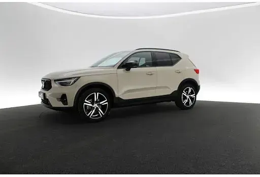 Gebraucht Volvo XC40 Plus 163 PS (119 kW) 2025 Sand dune SUV