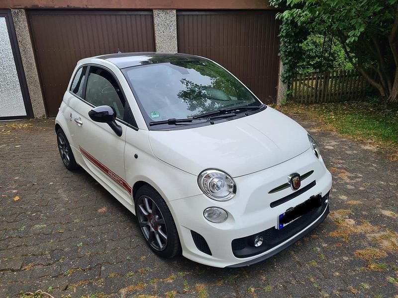 Weiß Gebraucht 2015 Abarth 595 Kleinwagen | 12.500 € (Fairer Preis) - Bild 1/4