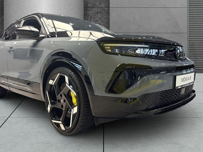 Neu Opel Mokka-e GSe 206 kW (281 PS) 2026 Grafik grau SUV