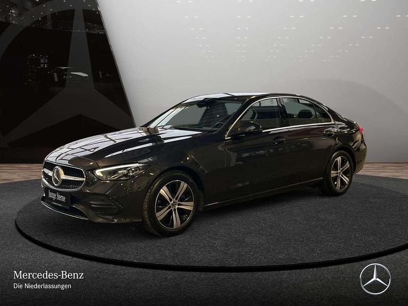 Gebraucht Mercedes C180 Advanced Plus 170 PS (125 kW) 2025 Grau Limousine