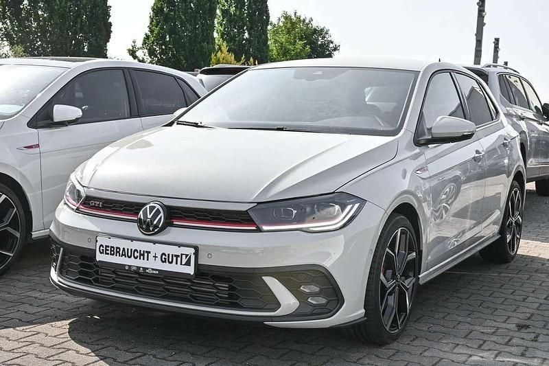 Ascotgrau Gebraucht 2024 VW Polo Pro Limousine | 28.990 € (Fairer Preis) - Bild 1/4