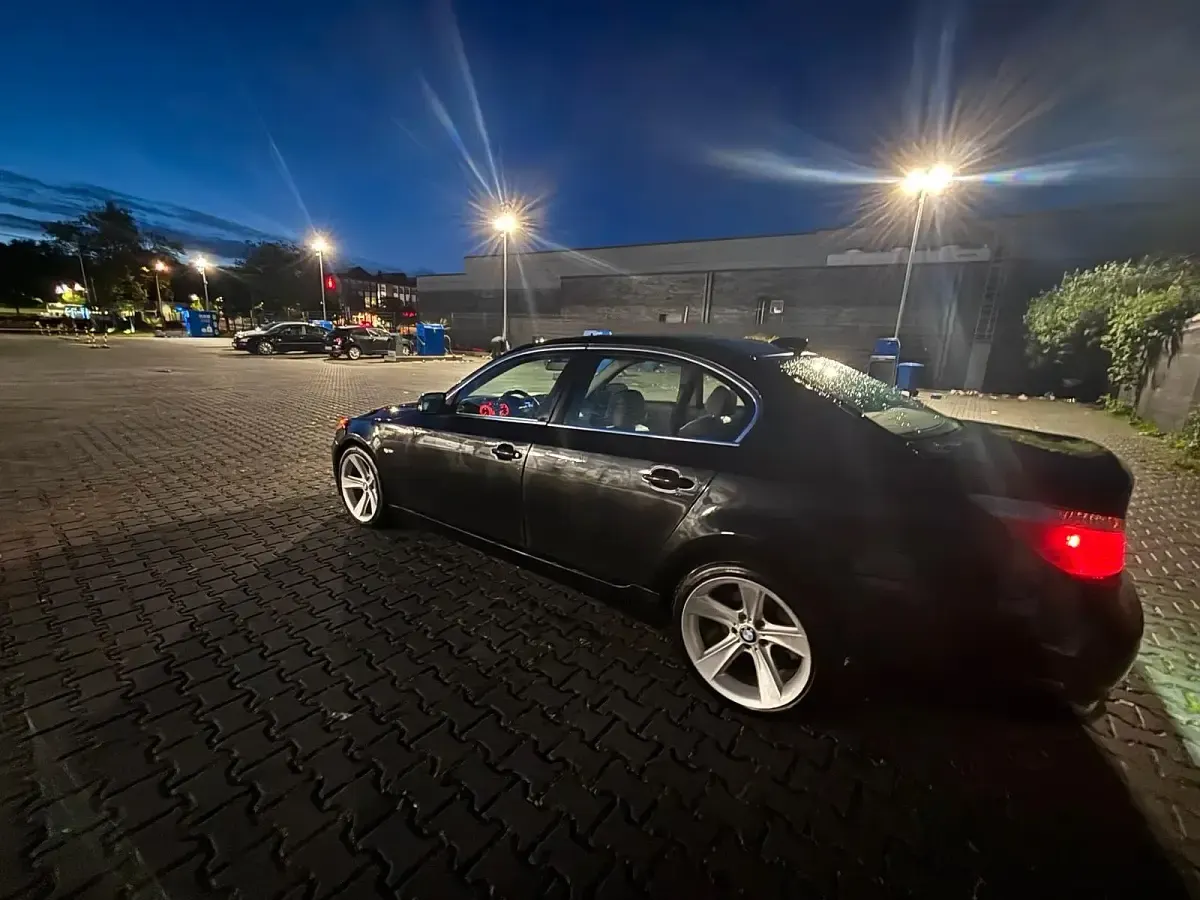 Gebraucht BMW 520 M Sport 170 PS (125 kW) 2004 Schwarz Limousine