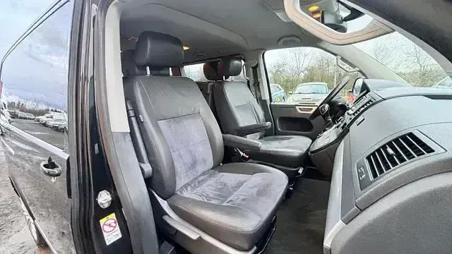 Usado VW Multivan Highline 180 HP (132 kW) 2010 Preto Monovolume
