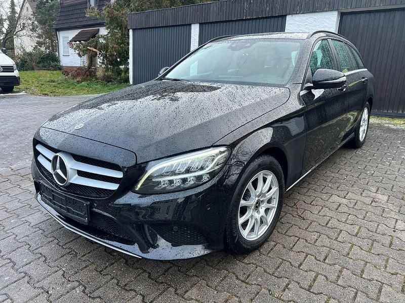 Schwarz Gebraucht 2020 Mercedes C180 Kombi | 15.990 € (Superpreis) - Bild 1/4