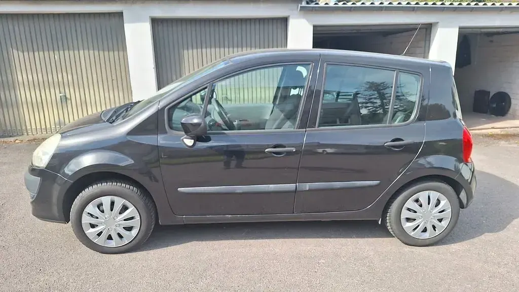 Usado Renault Modus Expression 75 HP (55 kW) 2010 Preto Monovolume