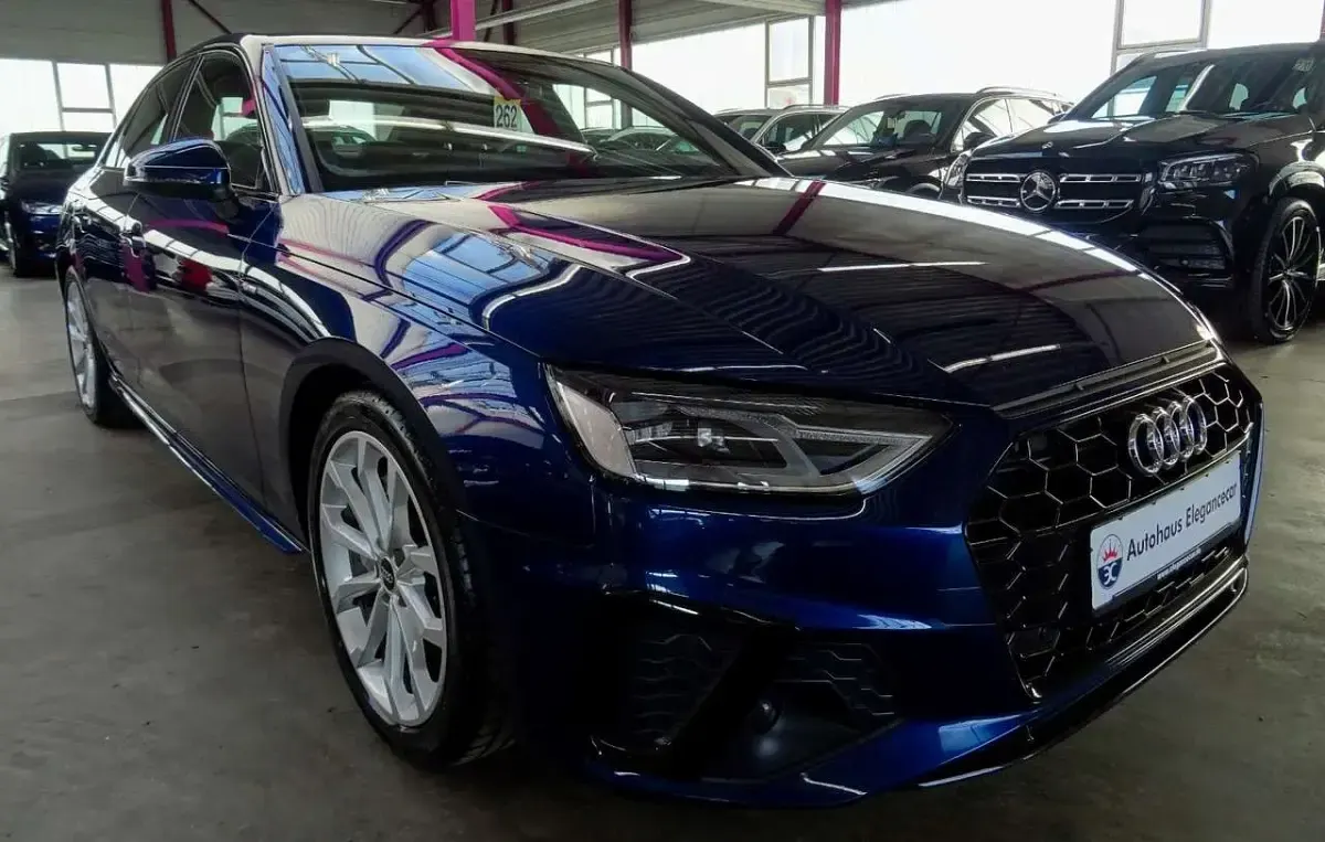 Usata Audi A4 S-Line 204 CV (150 kW) 2022 Blu Berlina