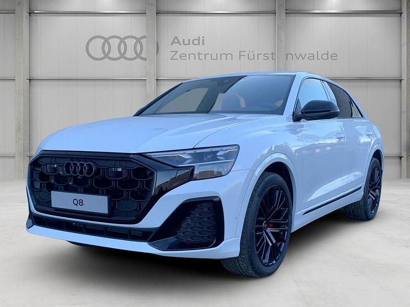 Weiss Gebraucht 2024 Audi Q8 Design SUV | 107.888 € - Bild 1/4