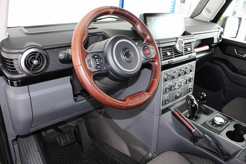 Gebraucht Ineos Grenadier 249 PS (183 kW) 2023 Donny grey metallic SUV