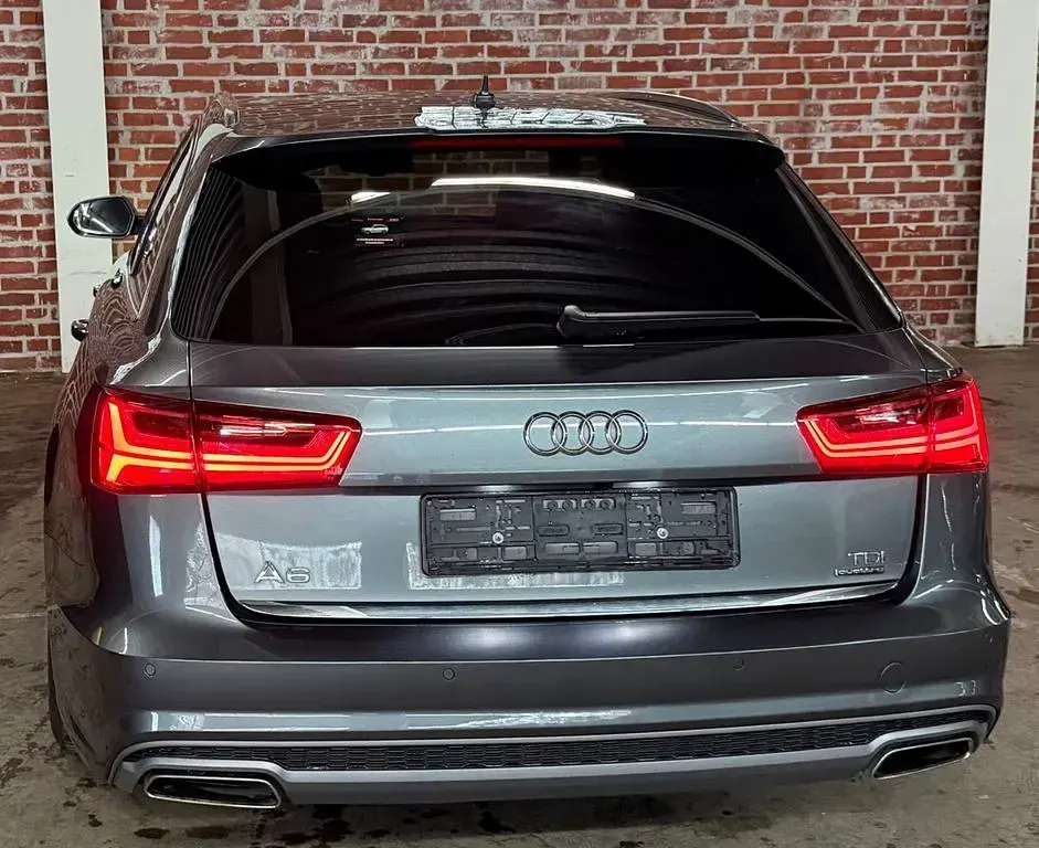 Gebraucht Audi A6 S-Line 272 PS (200 kW) 2015 Grau Kombi
