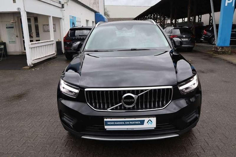 Gebraucht Volvo XC40 Core 211 PS (155 kW) 2022 Black solid (stone) SUV