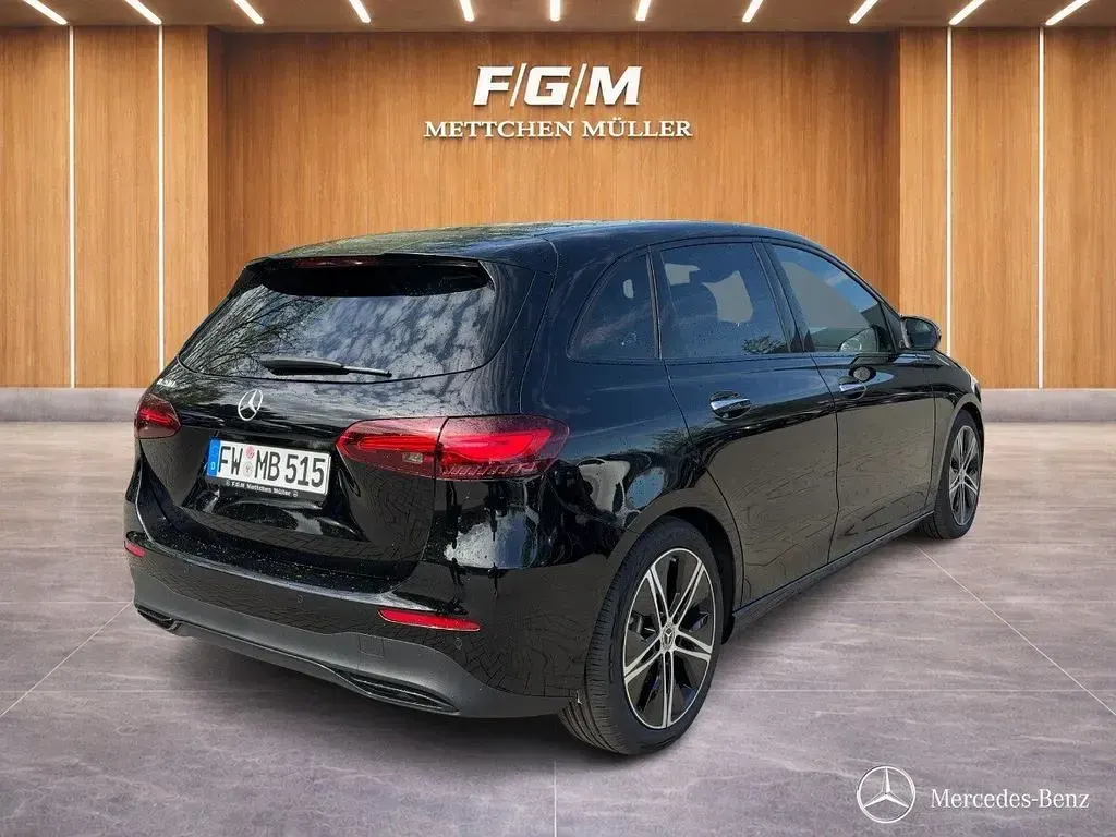 Gebraucht Mercedes B200 Progressive 163 PS (119 kW) 2026 Unilack nachtschwarz Kleinwagen