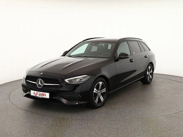 Schwarz Gebraucht 2022 Mercedes C160 Coupé | 32.990 € - Bild 1/4