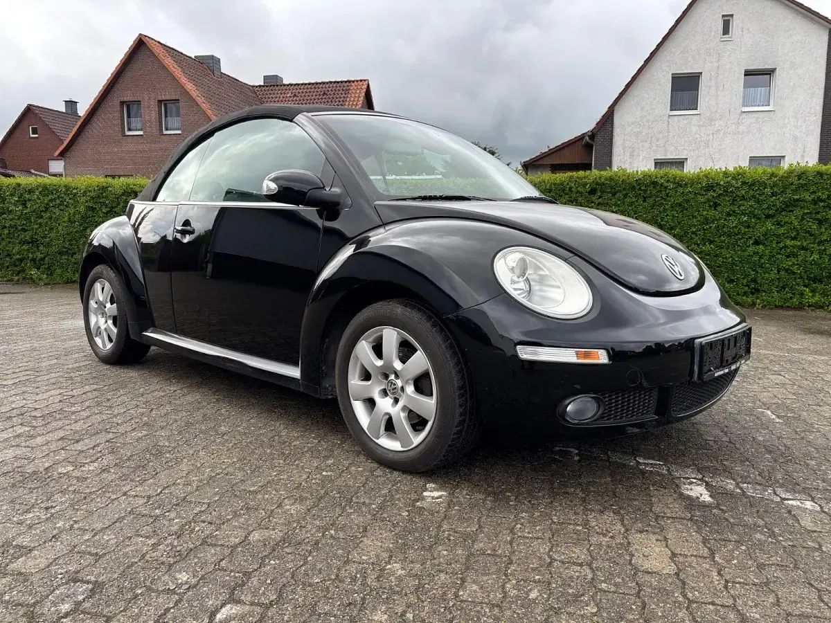 Gebraucht VW New Beetle 75 PS (55 kW) 2006 Schwarz Kleinwagen