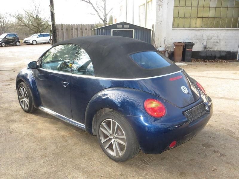 Gebraucht VW New Beetle 116 PS (85 kW) 2003 Blau Kleinwagen