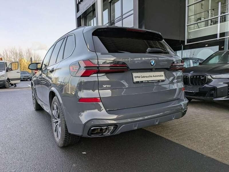 Gebraucht BMW X5 M M Sport 530 PS (389 kW) 2025 Dravitgrau metallic SUV