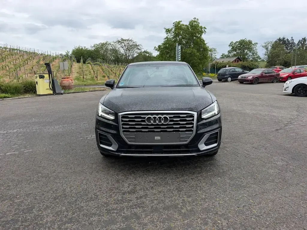 Gebraucht Audi Q2 Sport 150 PS (110 kW) 2018 Schwarz SUV
