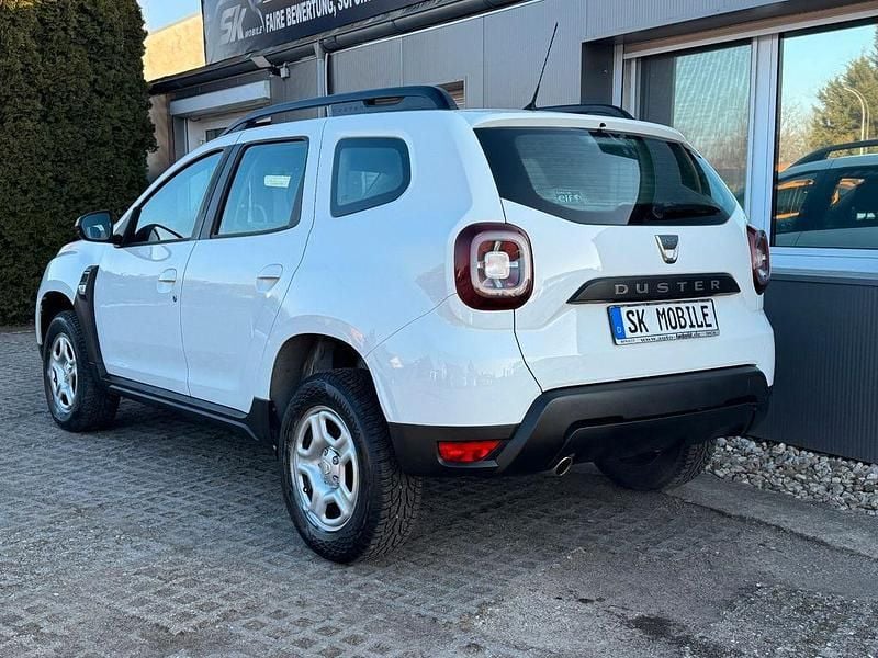 Gebraucht Dacia Duster Comfort 114 PS (83 kW) 2019 Weiß SUV