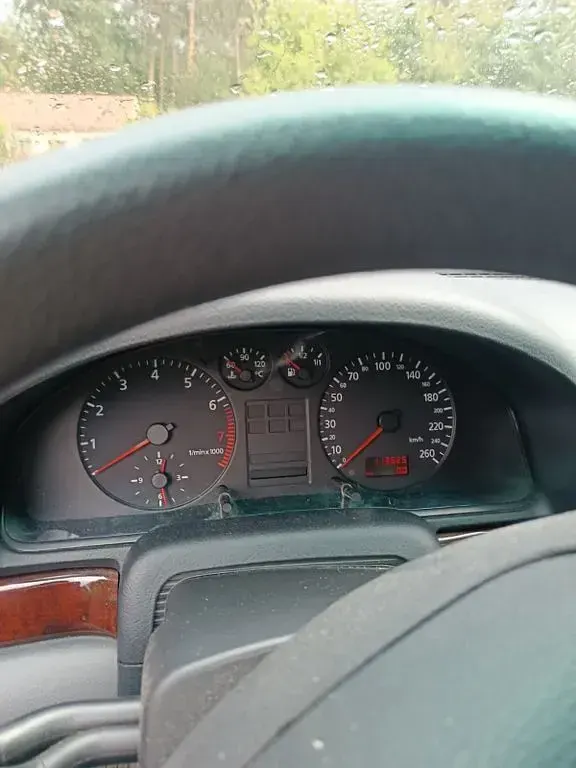 Gebraucht Audi A4 102 PS (75 kW) 1998 Silber Kombi