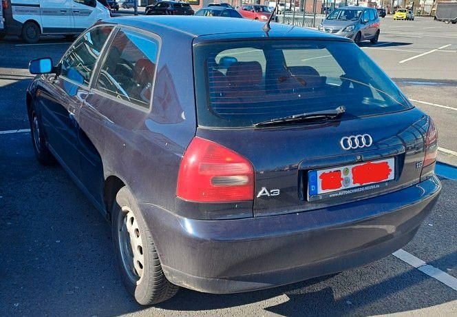 Gebraucht Audi A3 Ambiente 101 PS (74 kW) 1996 Blau Kleinwagen