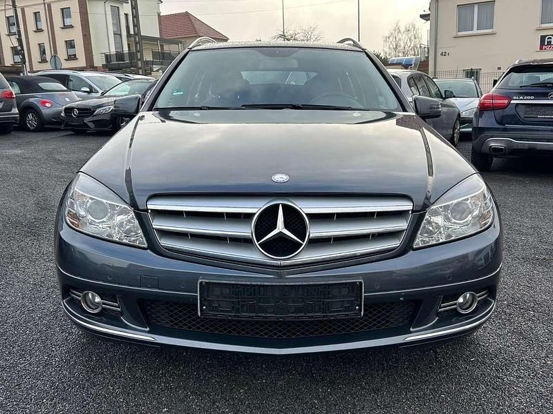 Gebraucht Mercedes C180 156 PS (114 kW) 2010 Grau Kombi