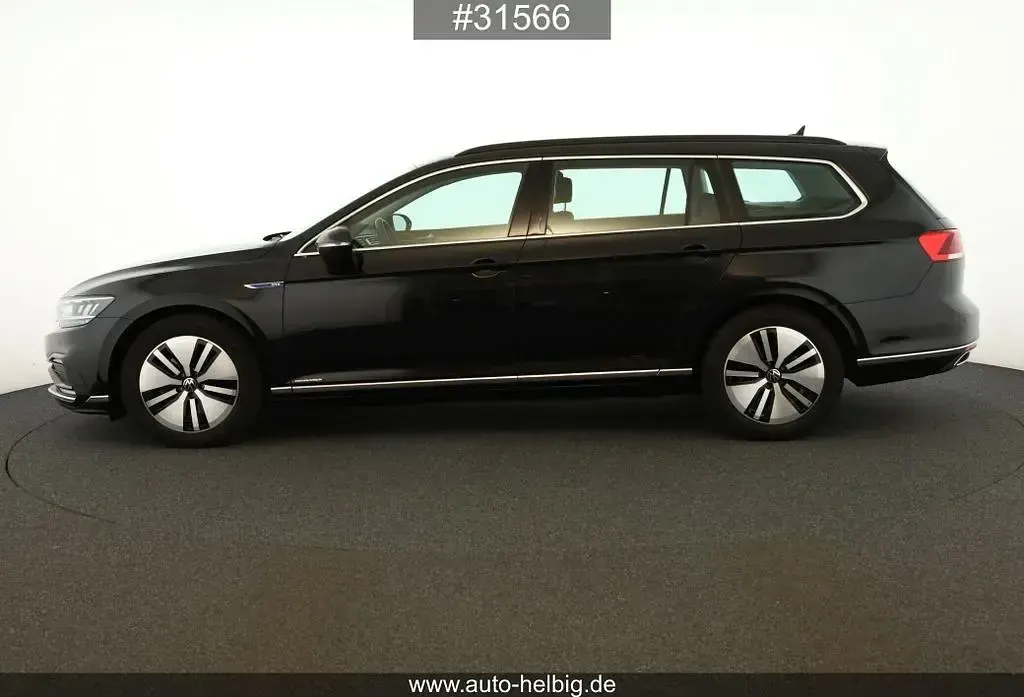Gebraucht VW Passat GTE 218 PS (160 kW) 2022 Deep black perleffekt Kombi