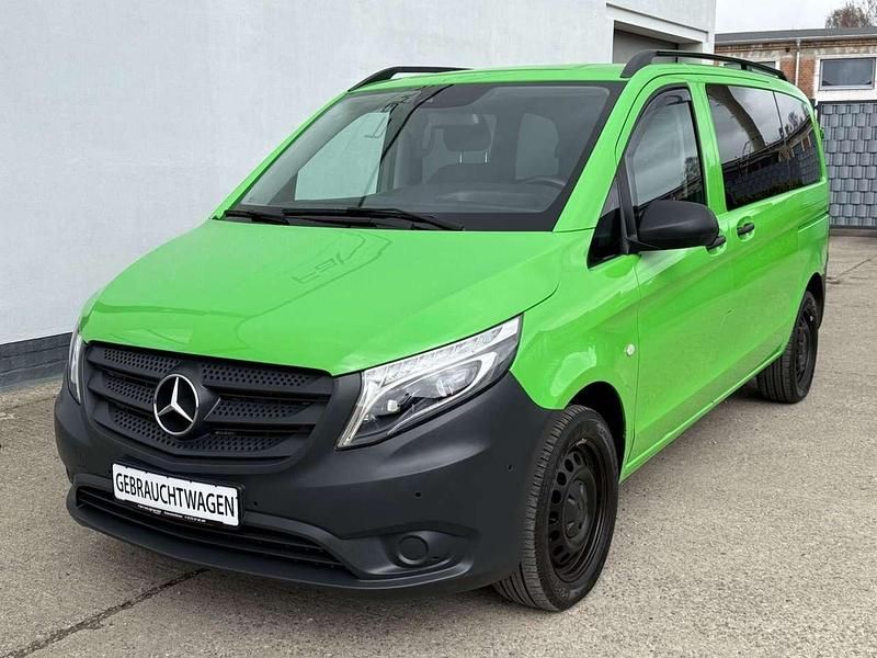 Gebraucht Mercedes Vito Edition 163 PS (119 kW) 2017 Grün Van