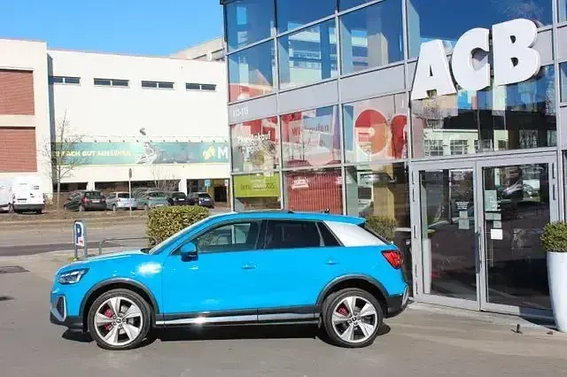 Gebraucht Audi Q2 S-Line 150 PS (110 kW) 2022 Blau SUV