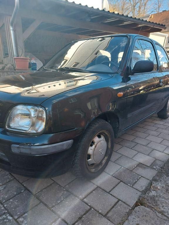 Schwarz Gebraucht 1999 Nissan Micra Kleinwagen | 525 € (Superpreis) - Bild 1/4