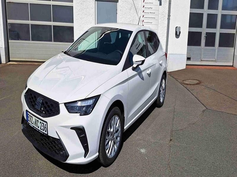 Gebraucht Seat Ibiza Style Plus 95 PS (69 kW) 2025 Weiß Kleinwagen